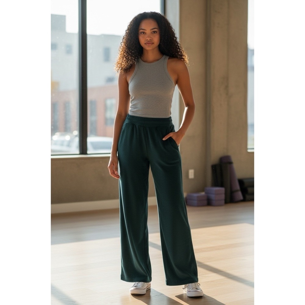 Yogalicious Dreamy Rib Taylor Jogger Hunter Green Women's Small Pants
